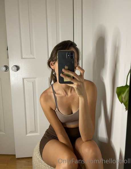 hellostroll exclusive star gallery