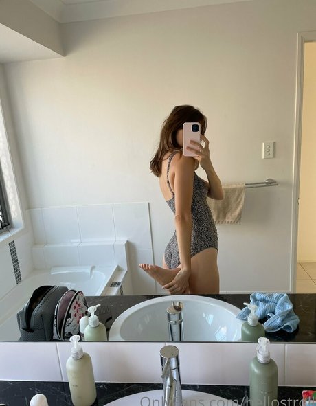 hellostroll xxx star galleries