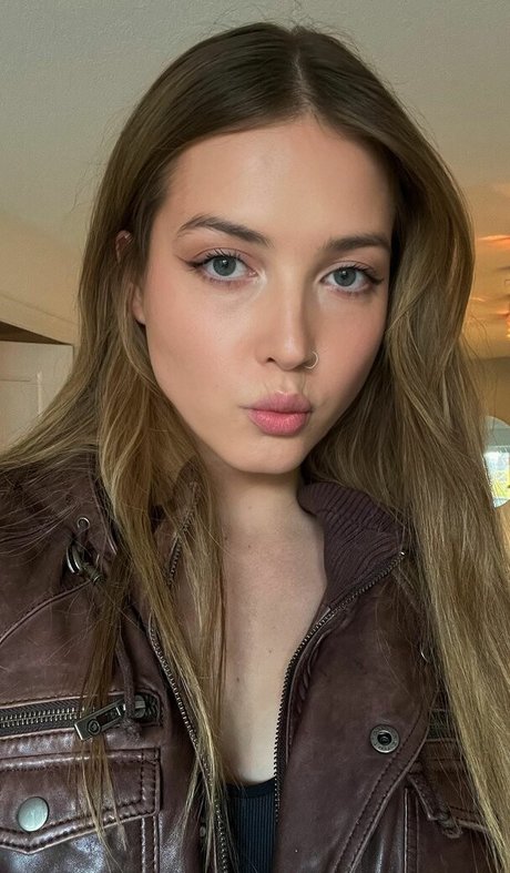 Maya V Henry porn actress photos