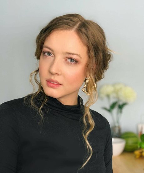 Maya V Henry nice pornstar photos