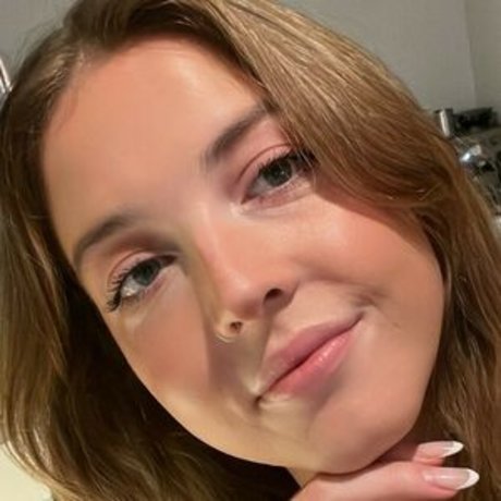 Maya V Henry erotic star photo