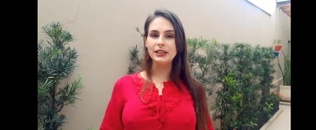 Luminha GGS star naked pic