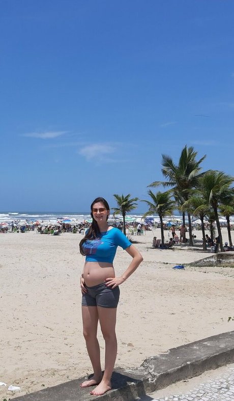 mommy onlyfans nude photo