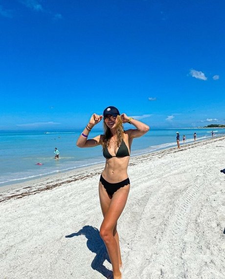 Nelly Korda nudes star img