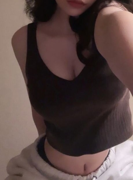 johhzt model beautiful pic