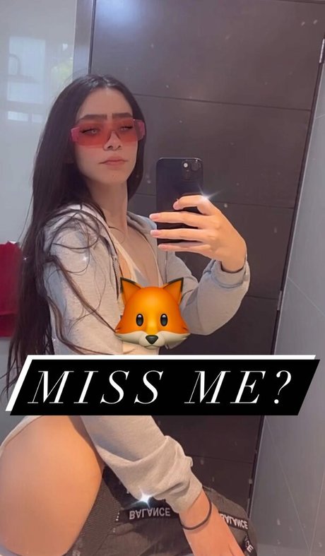 Silk7milk nude actress image