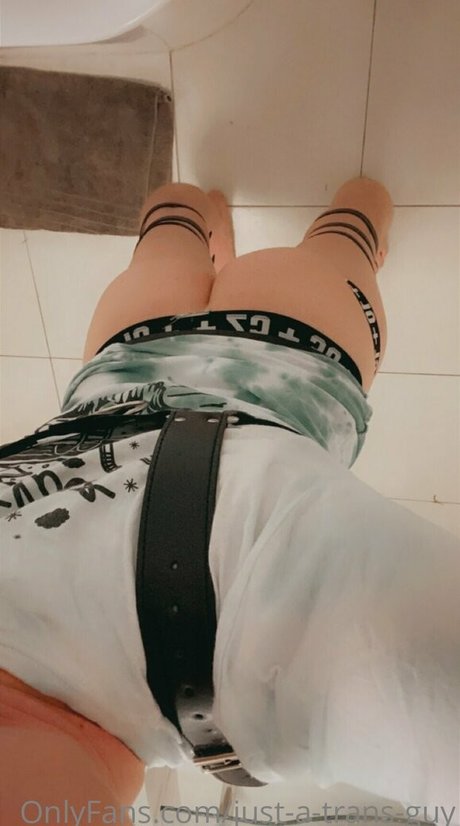 just a trans guy model top pics