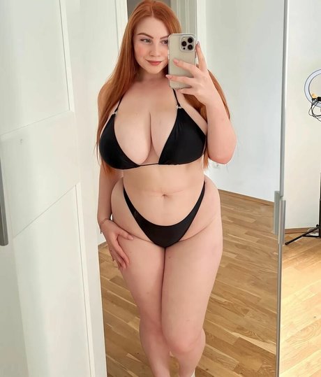 Imladymia pornographic star pictures