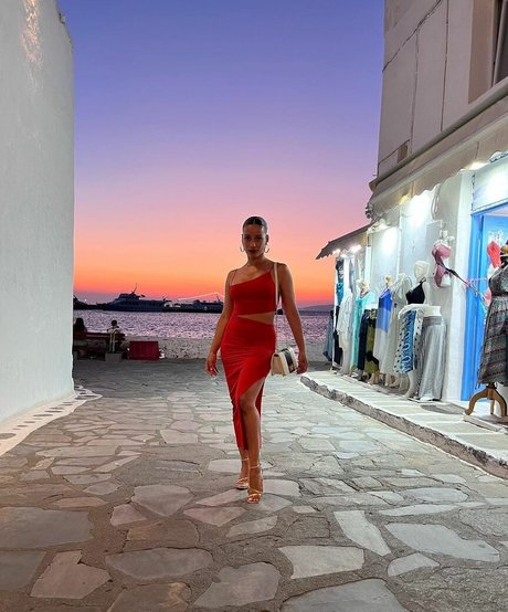 Chanel Terrero adult model photos