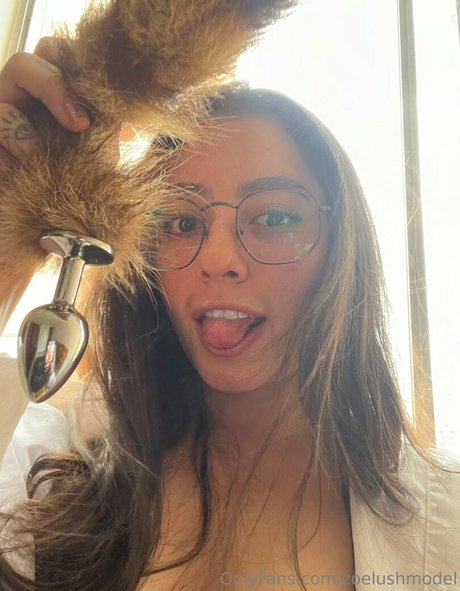 zoelushmodel exclusive model archive