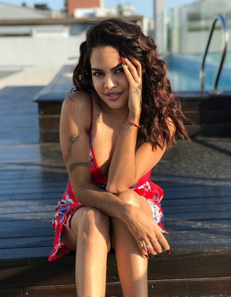 olivia jones2 star naked pictures