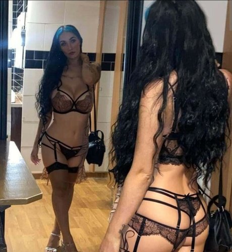 jadeliv pornographic actress pic