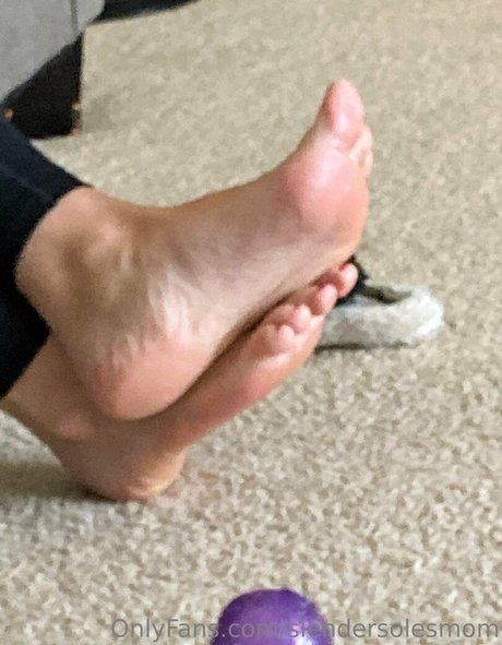 slendersolesmom pornstar pretty pic
