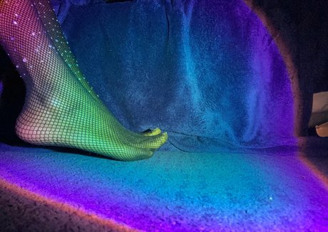 chocolatefeetbabe pornstar erotic pics