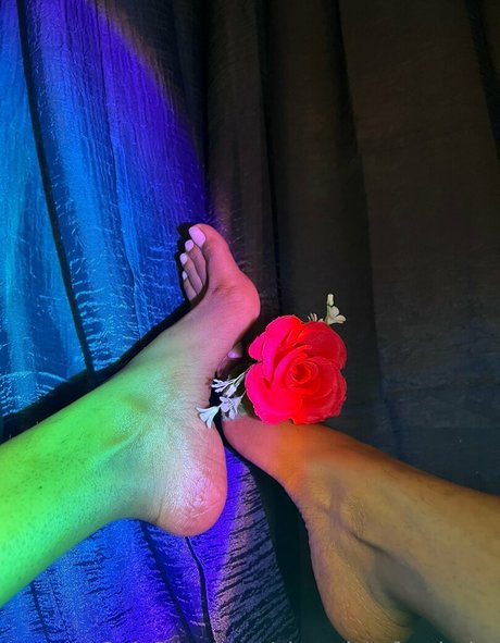 chocolatefeetbabe hd star gallery