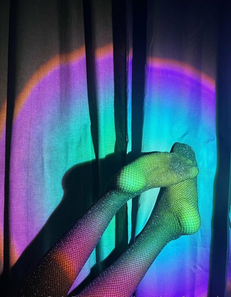 chocolatefeetbabe hot actress picture