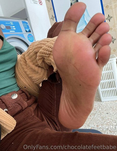 chocolatefeetbabe hot actress pictures