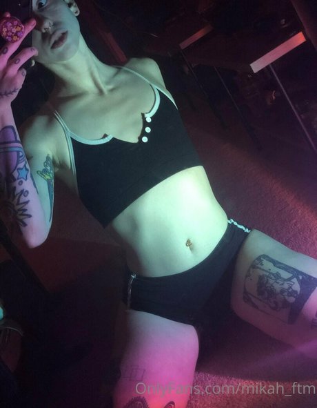 faguettemikah xxx star image