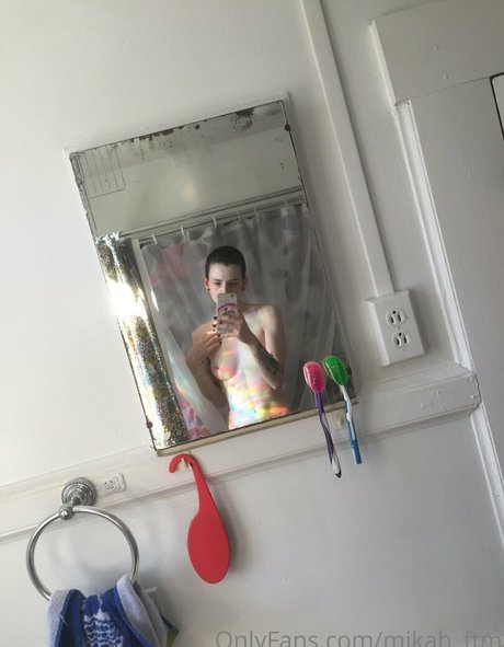 faguettemikah star hd pictures