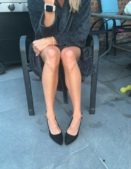 sweetfeetsabfree model hd image