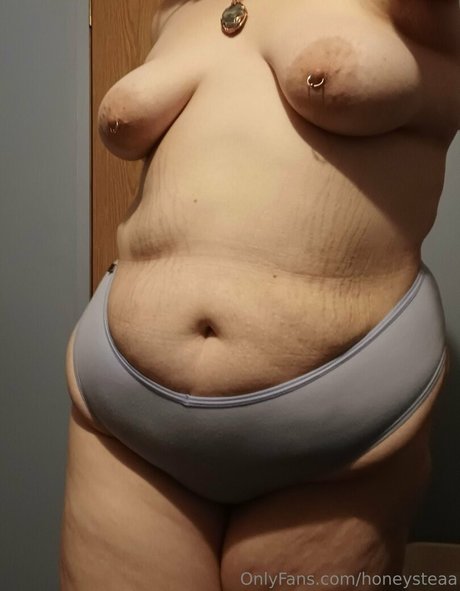 honeysteaa model pornographic photos