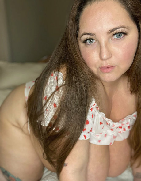 tiggobitties24 7_ model hot galleries