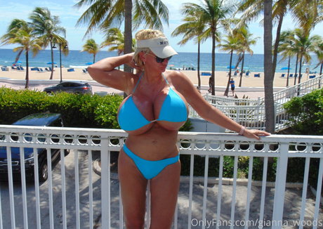 Gianna Woods perfect model photo