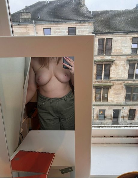 naked onlyfans hot img