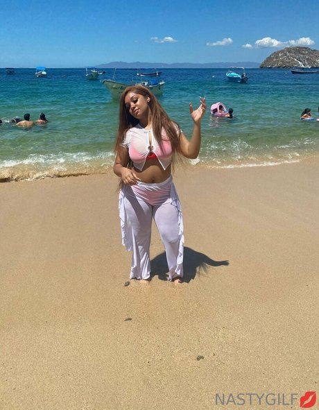 yofavshyfreak69 perfect model img