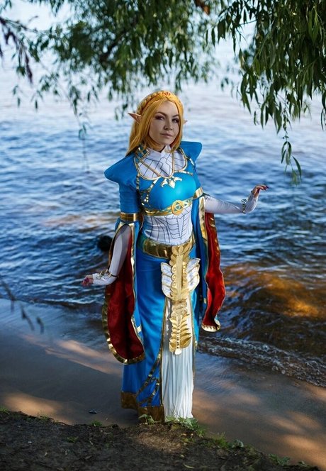 Mi2ray Cosplay nude model img