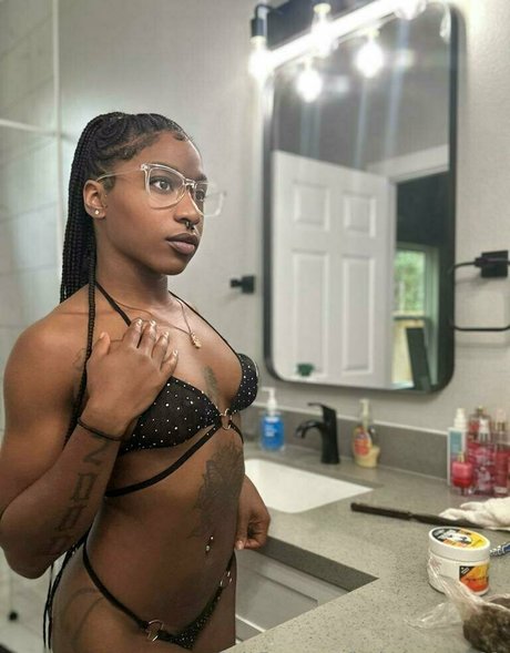 lesbehonest123 model perfect images