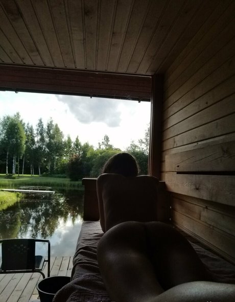 Mommikaru beautiful actress images