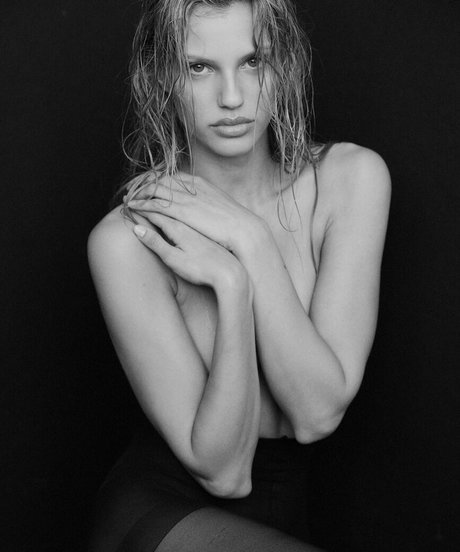 Nibar Madar porn actress photos