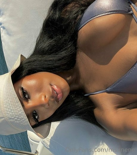 Thatgirl neya model hd photo