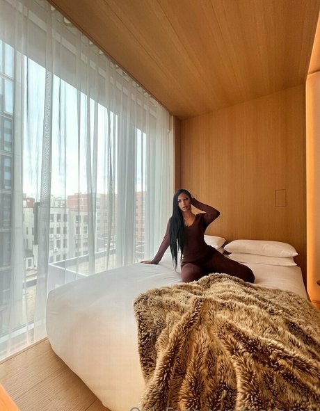 Thatgirl neya erotic pornstar pictures