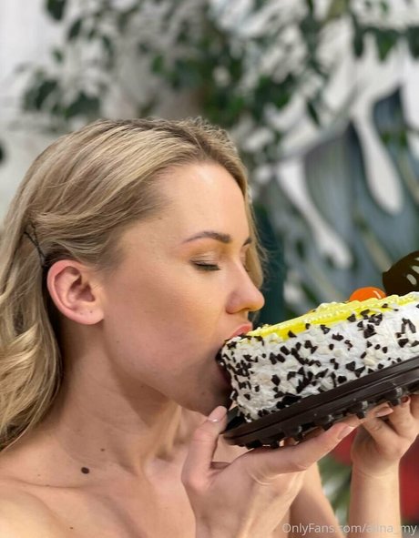 erika eden vip art actress pictures