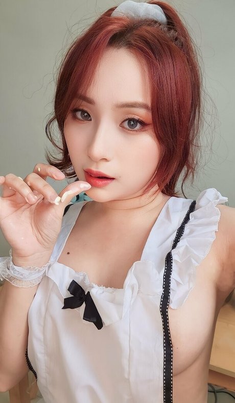 Neyu H Cosplay star art galleries