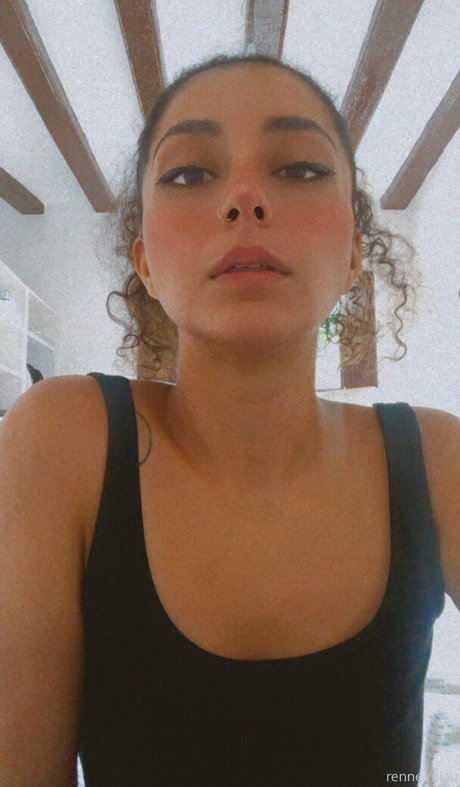 renne miau model nude archive