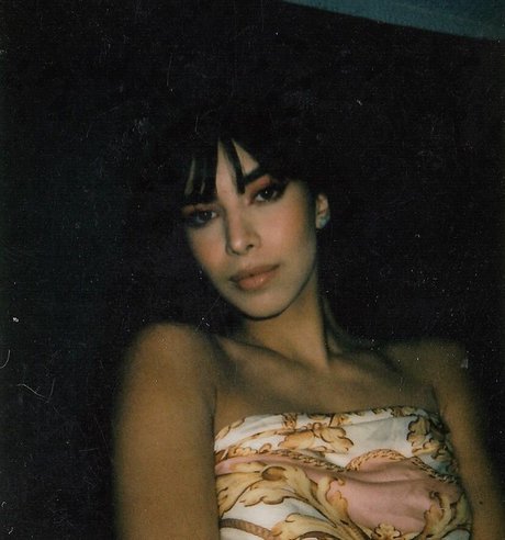 Gabrielle M art model picture