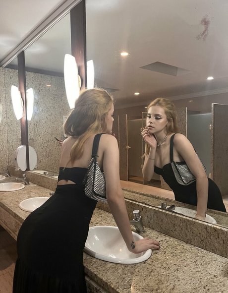 lafiorio pornstar pretty pics