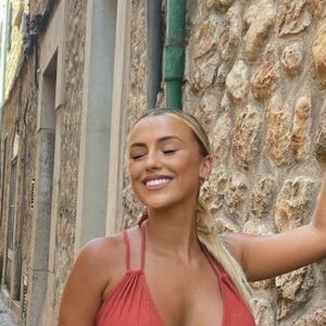 Maria Brunn model adult image