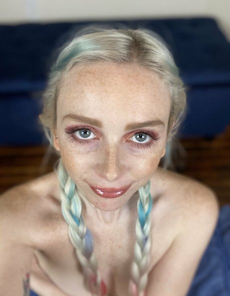 remireagan star exclusive photo