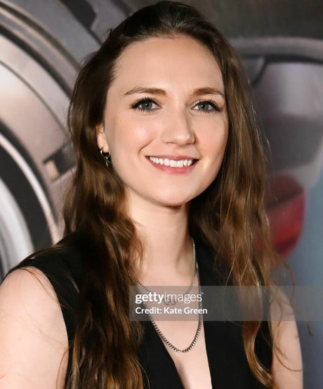 Anna Demetriou model pretty picture