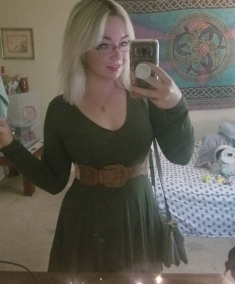 MissFushi nudes actress archive