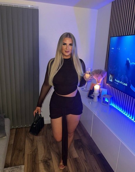 itskellyanne top pornstar gallery