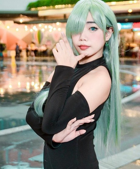 HachimitsuSins model hd pictures