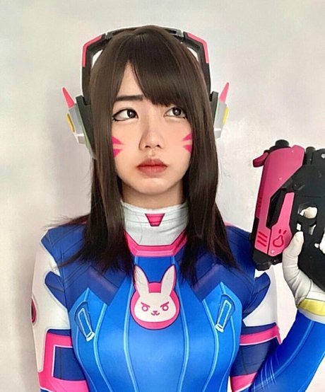 HachimitsuSins porn actress pictures