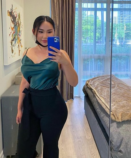 YueYue xxx pornstar pictures