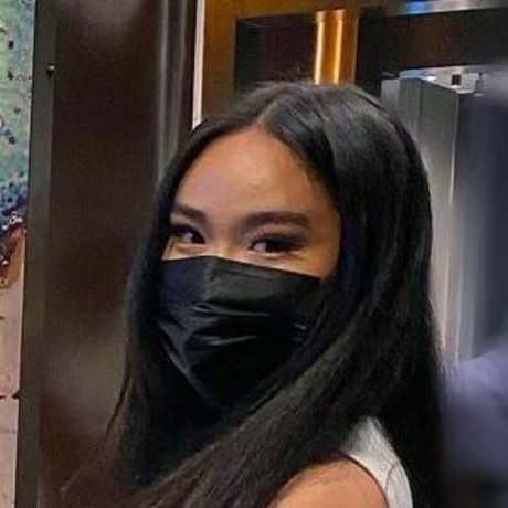 YueYue art actress img