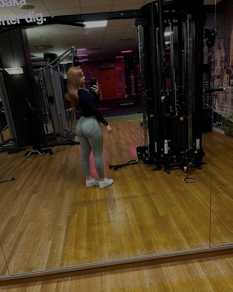 gingerfridaj pornstar pretty image